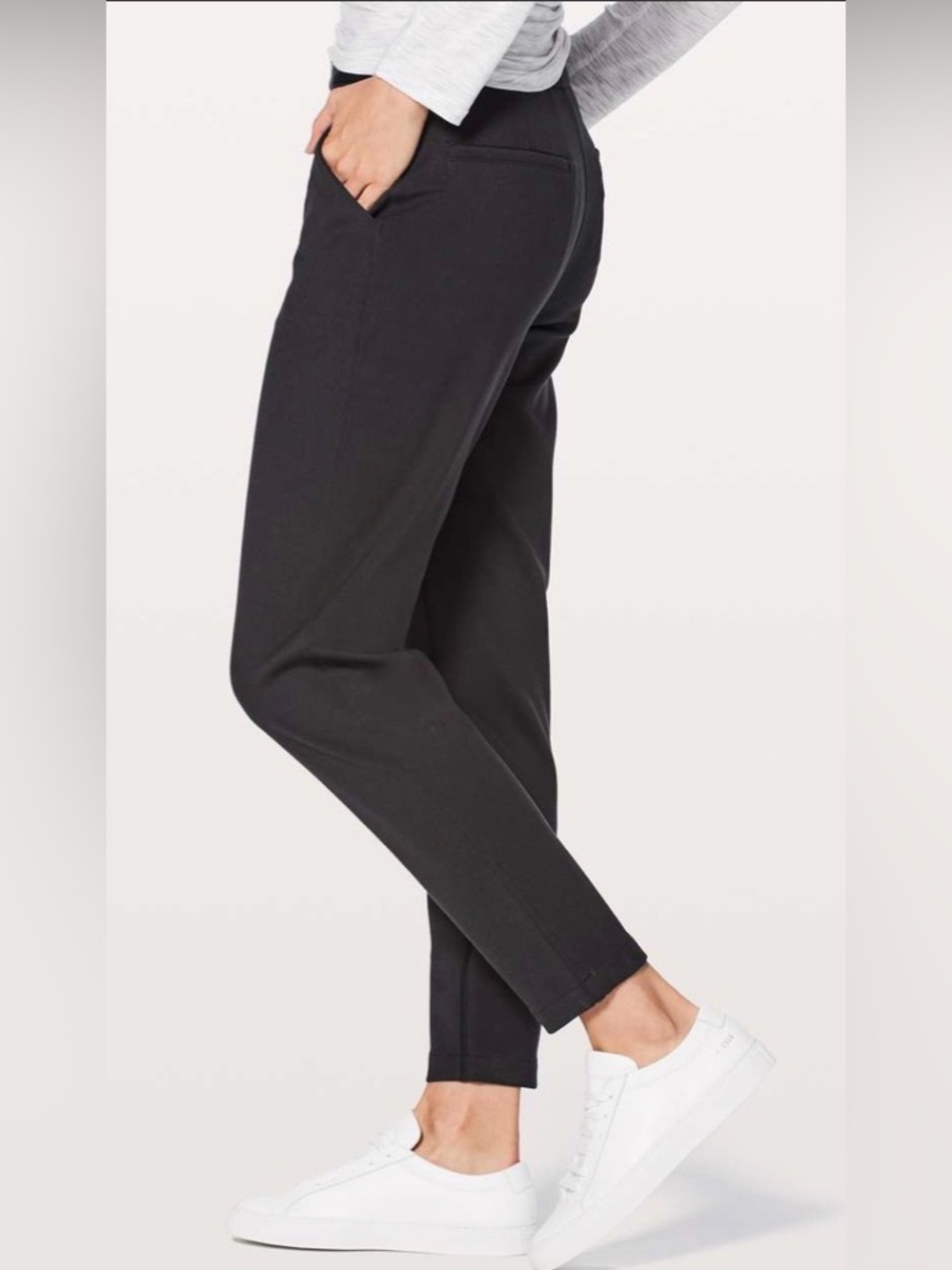 NWOT New Lululemon City Trek Trouser II *28"
Black